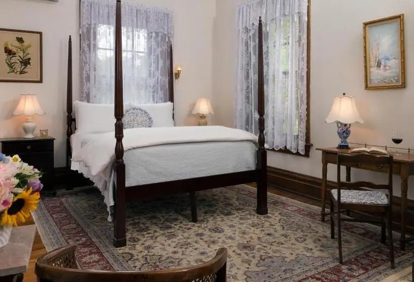 ガーデンビュースタンダードルーム, Mercersburg Inn