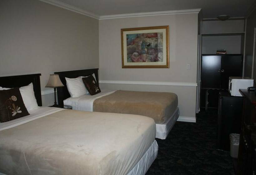 带2个双人床的标准工作室, The Classic Horseshoe Bay Motel