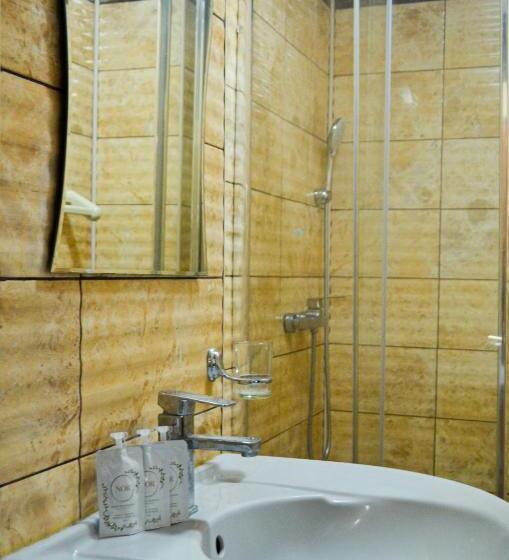 标准三人间, Atlantic Costinesti