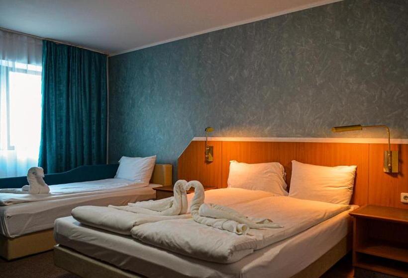 标准三人间, Atlantic Costinesti