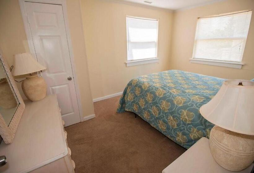 منزل 4 غرف نوم, Avon Cottages