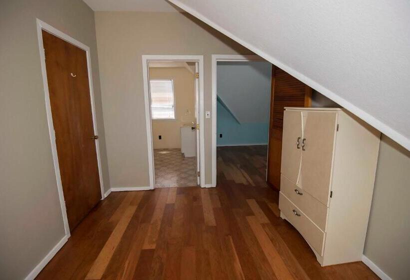 منزل 3 غرف نوم, Avon Cottages