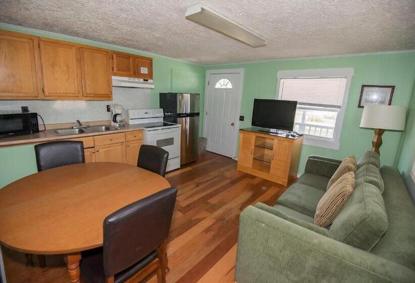 شقة غرفة واحدة, Avon Cottages