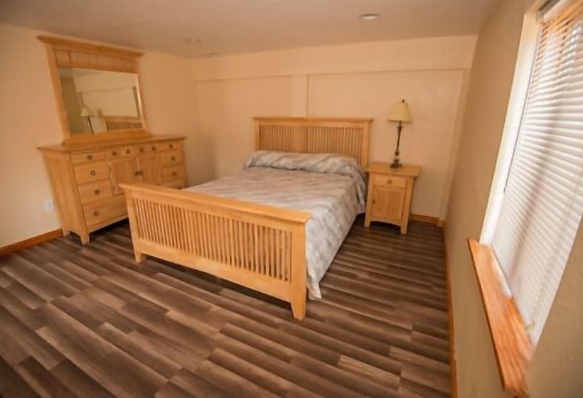 منزل غرفة نوم واحدة, Avon Cottages