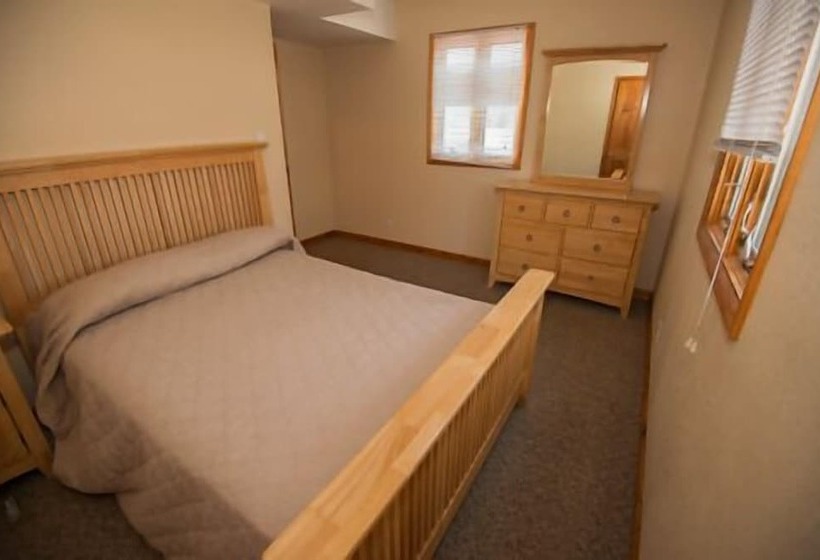 منزل غرفة نوم واحدة, Avon Cottages