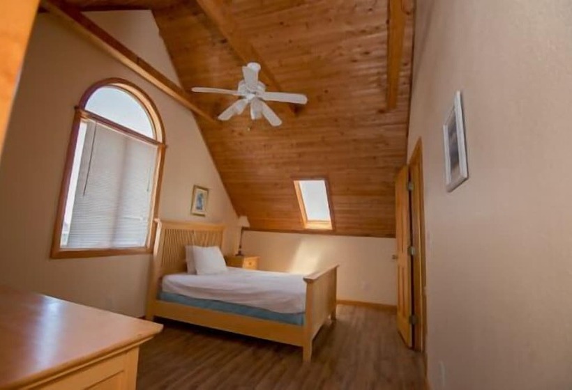 منزل غرفة نوم واحدة, Avon Cottages