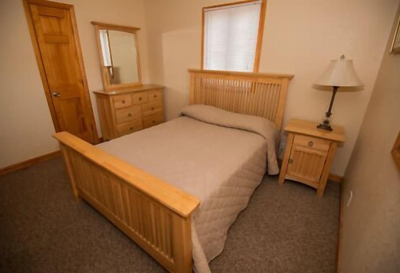 منزل غرفة نوم واحدة, Avon Cottages