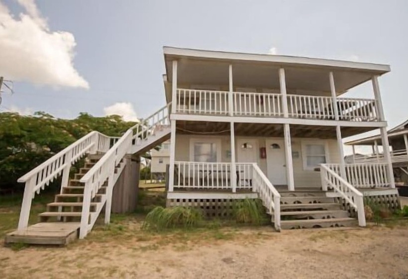 شقة غرفة واحدة, Avon Cottages