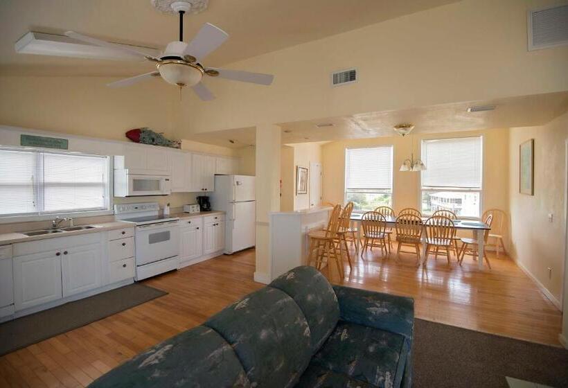 منزل غرفة نوم واحدة, Avon Cottages