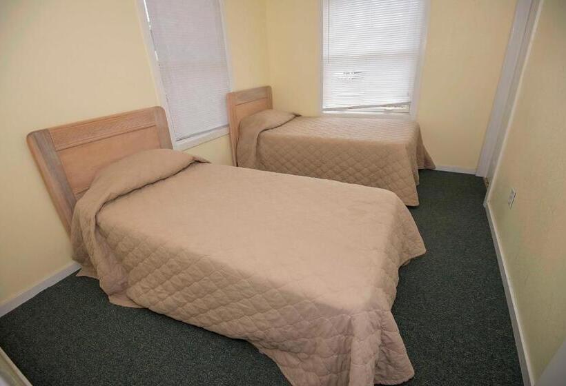 منزل 4 غرف نوم, Avon Cottages