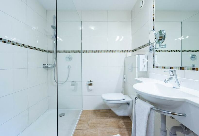 バルコニー付きスーペリアルーム, Post