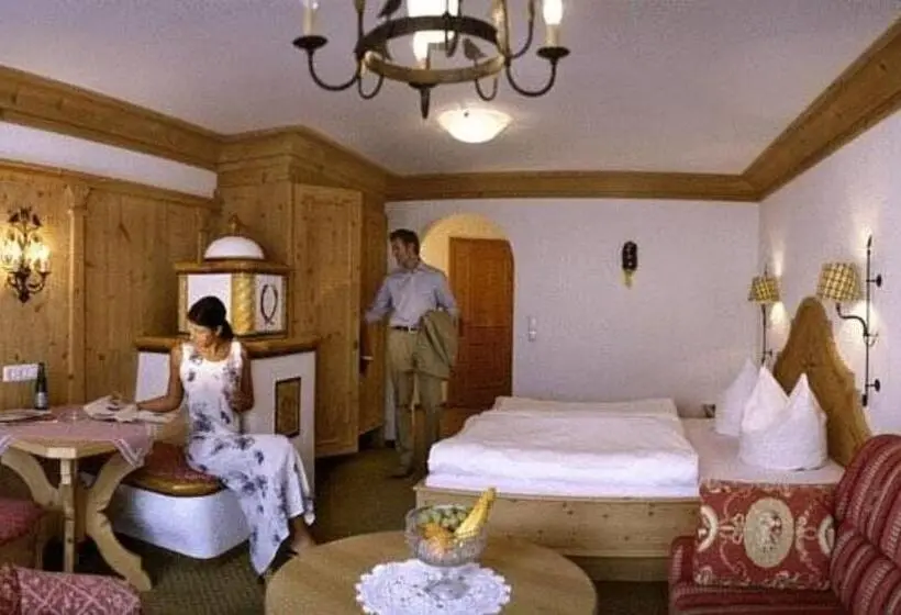Suite, Post