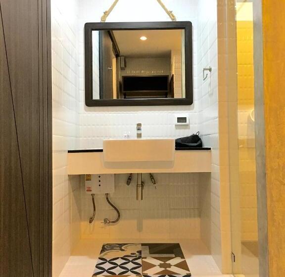 스탠다드 룸, The Museum