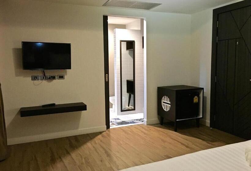 스탠다드 룸, The Museum