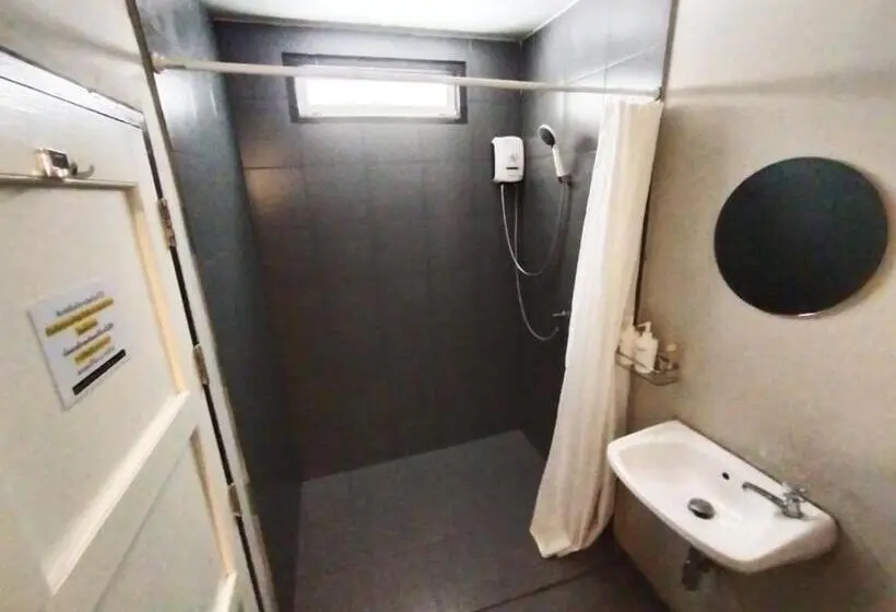 クイーンサイズベッドのスタンダードルーム, Sattahiptale Boutique Guesthouse & Hostel