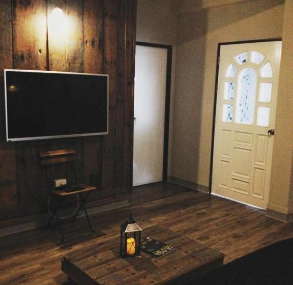 اتاق استاندارد با تخت بزرگ, Sattahiptale Boutique Guesthouse & Hostel