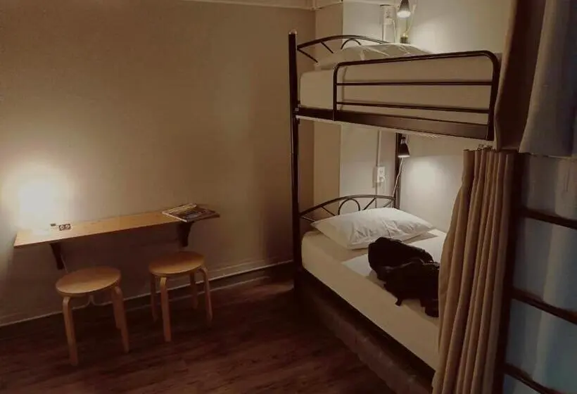 浴室共有スタンダード４人用ルーム, Sattahiptale Boutique Guesthouse & Hostel