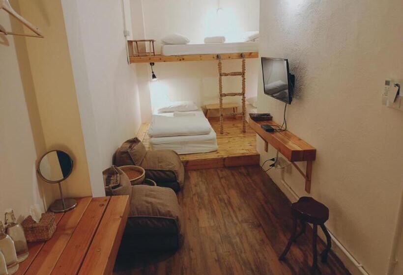 اتاق استاندارد سه نفره, Sattahiptale Boutique Guesthouse & Hostel