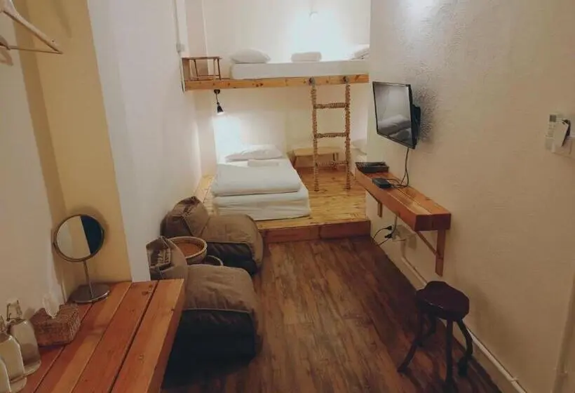 スタンダードトリプルルーム, Sattahiptale Boutique Guesthouse & Hostel