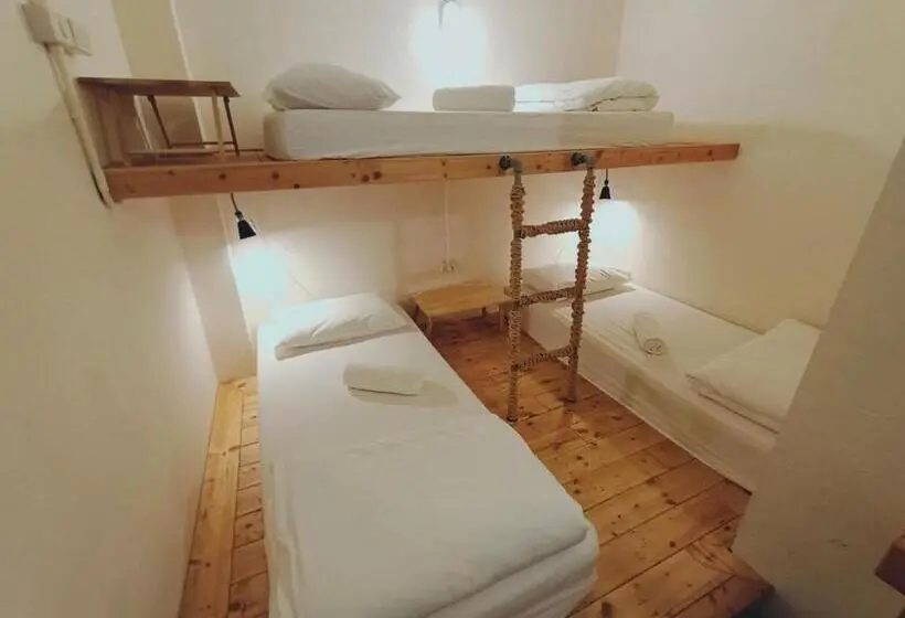 スタンダードトリプルルーム, Sattahiptale Boutique Guesthouse & Hostel