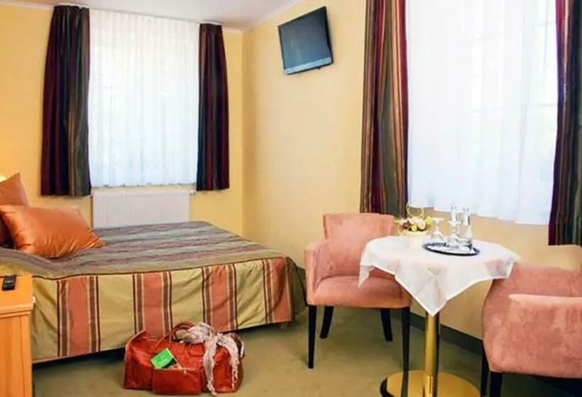 Standard Yhden Hengen Huone, Strandhotel Buckow Resort & Spa Gut Hotels See