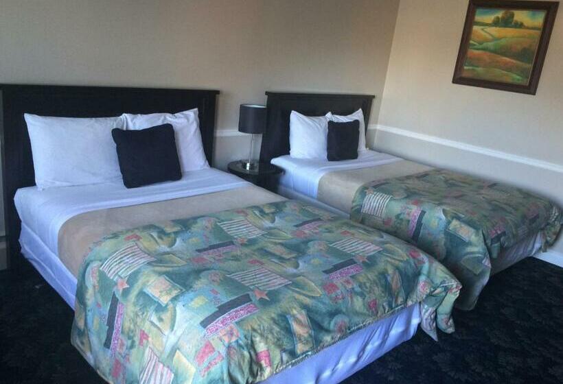 带2个双人床的标准工作室, The Classic Horseshoe Bay Motel