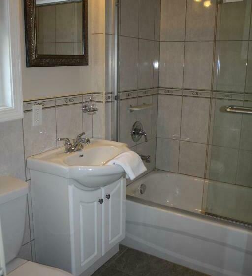 标准间, The Classic Horseshoe Bay Motel