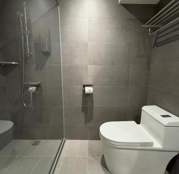 اتاق سوپریور چهار تخته, Brown House Hotel Taipei Main Station