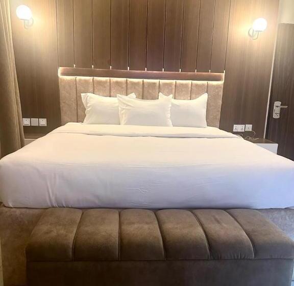 Suite with Terrace, House 241