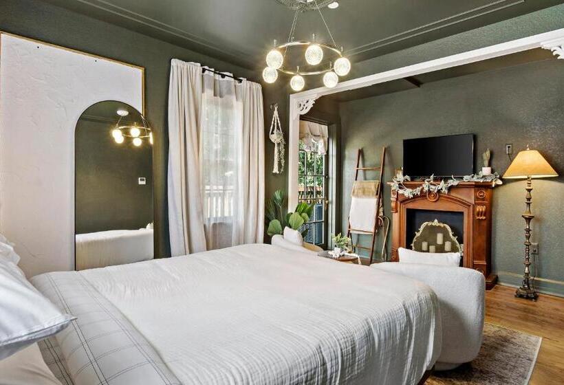 סטודיו סטנדרט עם מרפסת, Peri Social House