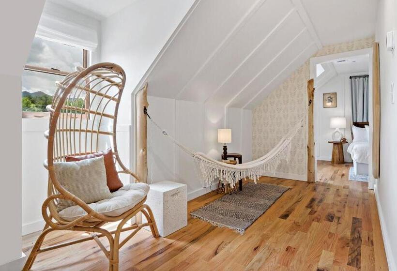 סוויטת 2 חדרי שינה, Peri Social House