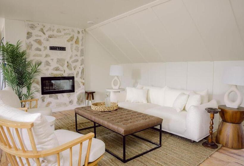 סוויטת 2 חדרי שינה, Peri Social House