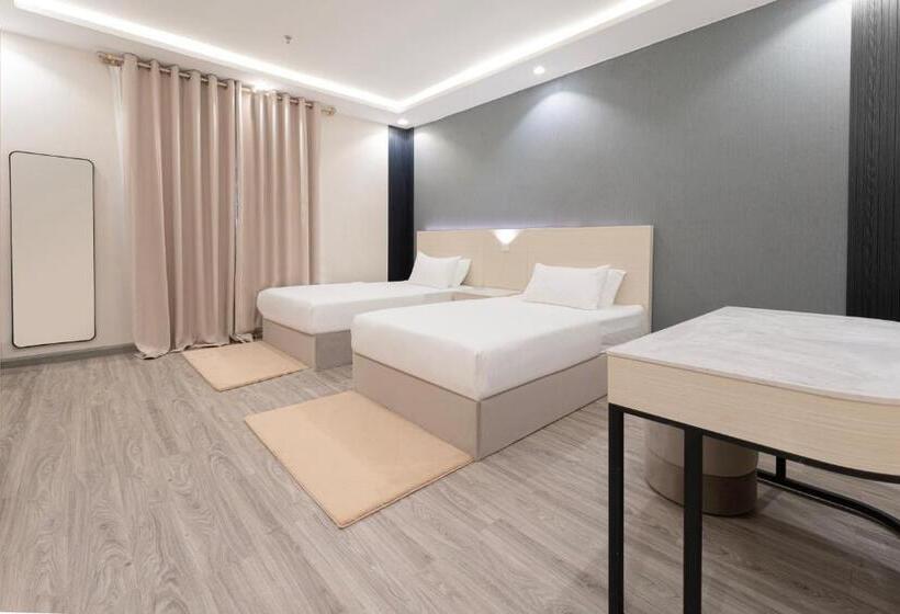 带1个卧室的高级公寓, الكراني للشقق الفندقية