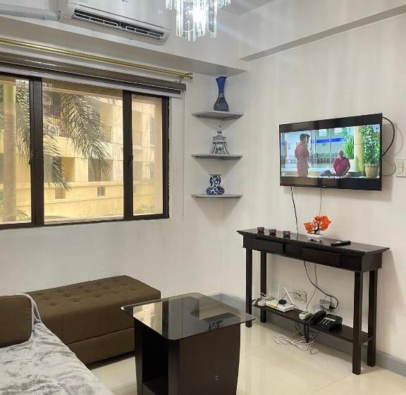 آپارتمان 1 خوابه, 1br Condotel   Forbes Town Road Near St Lukes Bgc Taguig
