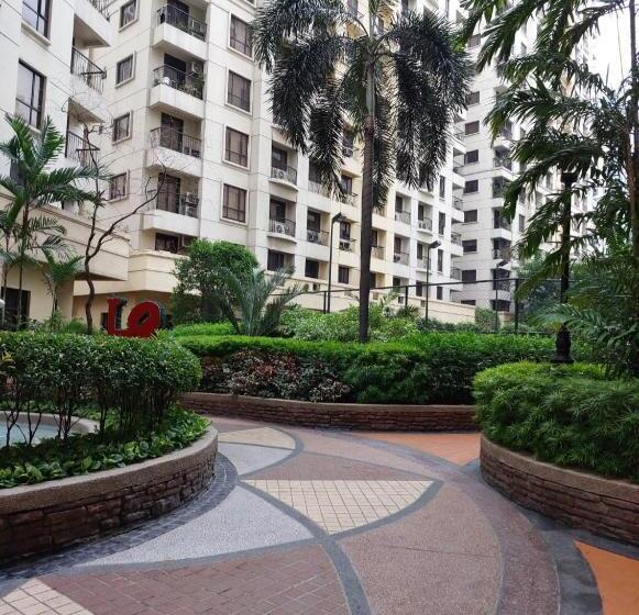 آپارتمان 1 خوابه, 1br Condotel   Forbes Town Road Near St Lukes Bgc Taguig