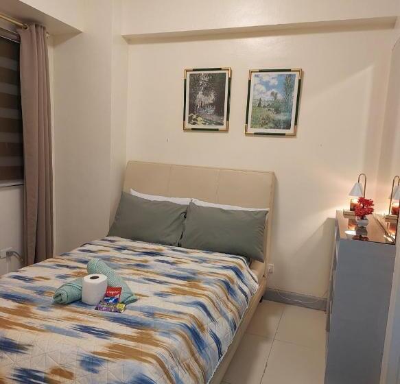 آپارتمان 1 خوابه, 1br Condotel   Forbes Town Road Near St Lukes Bgc Taguig