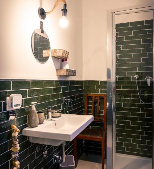 デラックスルーム, B&b Il Bed And Bookfast