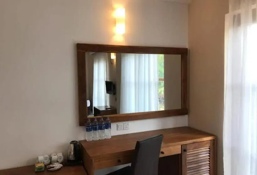 デラックストリプルルーム, Manthila Resort Rajarata
