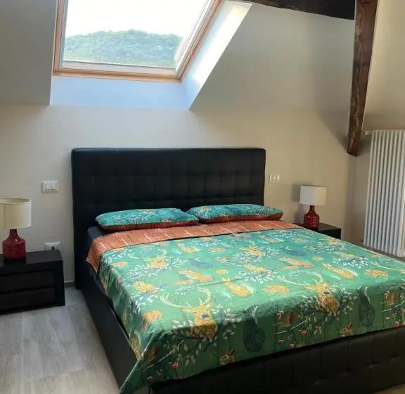 ファミリールーム, Il Lupo E Il Filosofo B&b