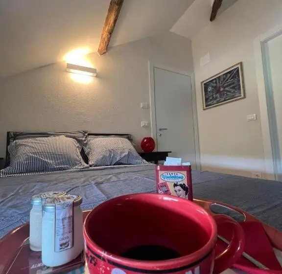 スタンダードシングルルーム, Il Lupo E Il Filosofo B&b
