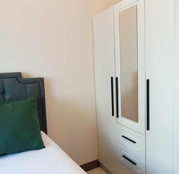 اتاق خانوادگی با چشمانداز دریا, J5 Bayview Elegant Retreat With Stunning Views Free Wifi