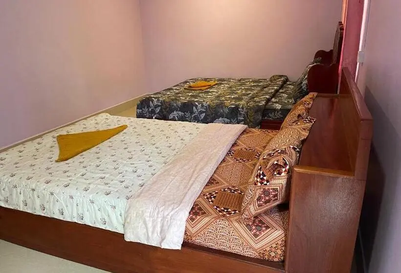 キングサイズベッドのデラックスルーム, Siem Reap Lodge Eecfc Homestay Vsv