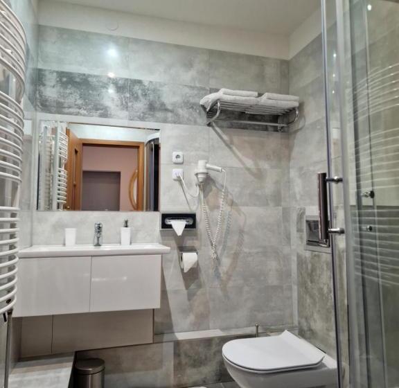 Номер Стандарт, Pension Pale Bach