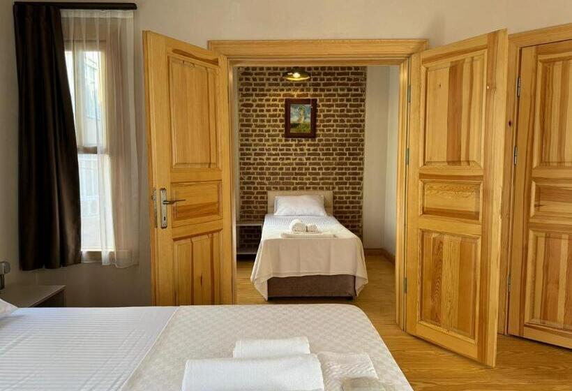 اتاق استاندارد سه نفره, Hanflats