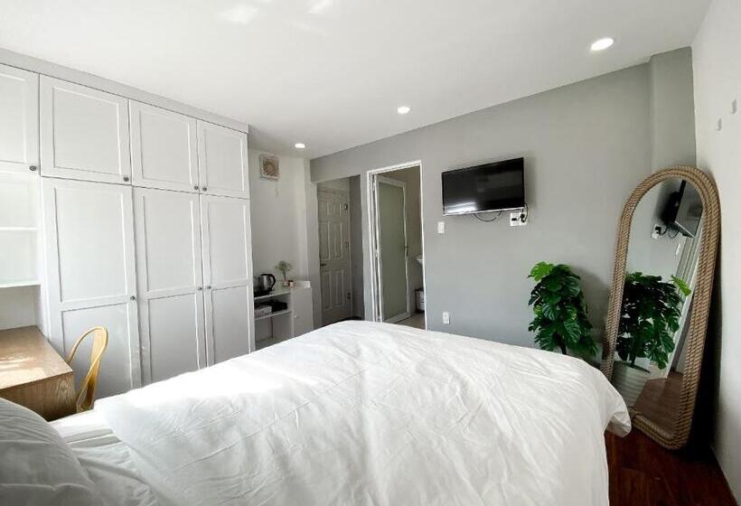 اتاق لوکس, Homestay68