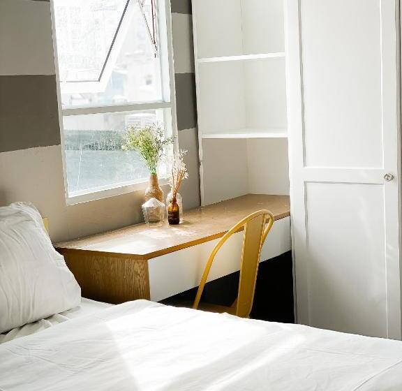 اتاق لوکس, Homestay68