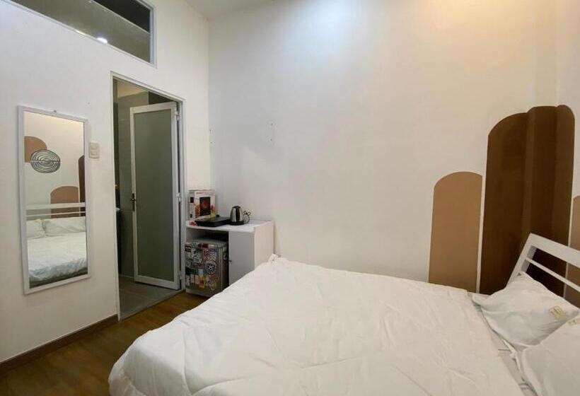 اتاق استاندارد, Homestay68