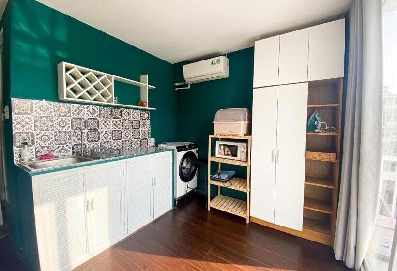 سوئیت با بالکن, Homestay68