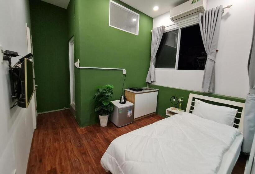 اتاق استاندارد یک تخته با بالکن, Homestay68