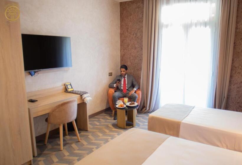 سوییت جونیور, Hôtel Césarée
